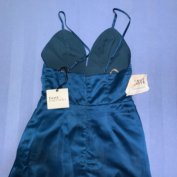 Fame & Partners Deep Teal Satin Maxi Gown with Slit deep V-neck Santina - Picture 2 of 3